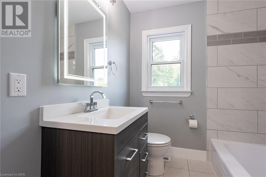 24 Walnut Street, Port Colborne, Ontario  L3K 2T6 - Photo 21 - 40506747