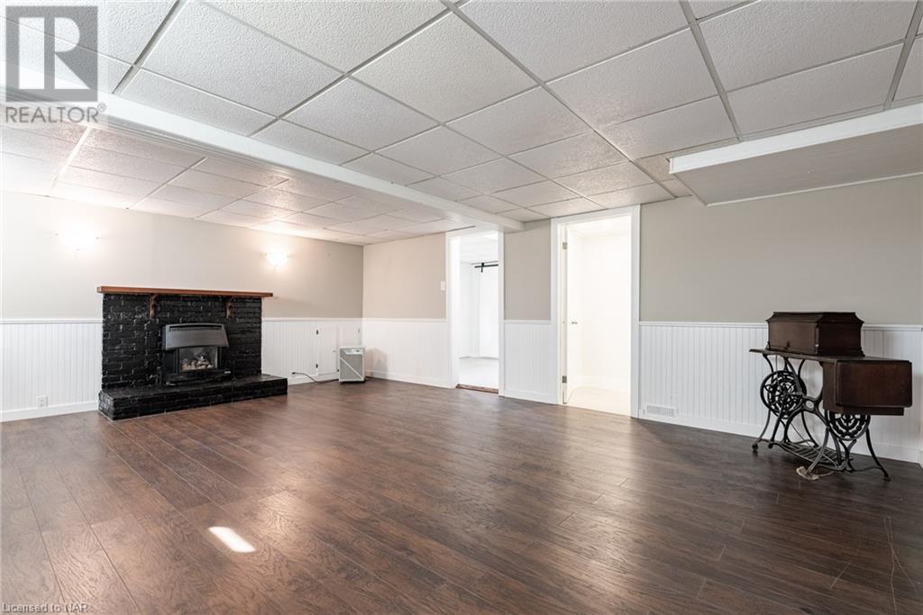 24 Walnut Street, Port Colborne, Ontario  L3K 2T6 - Photo 35 - 40506747
