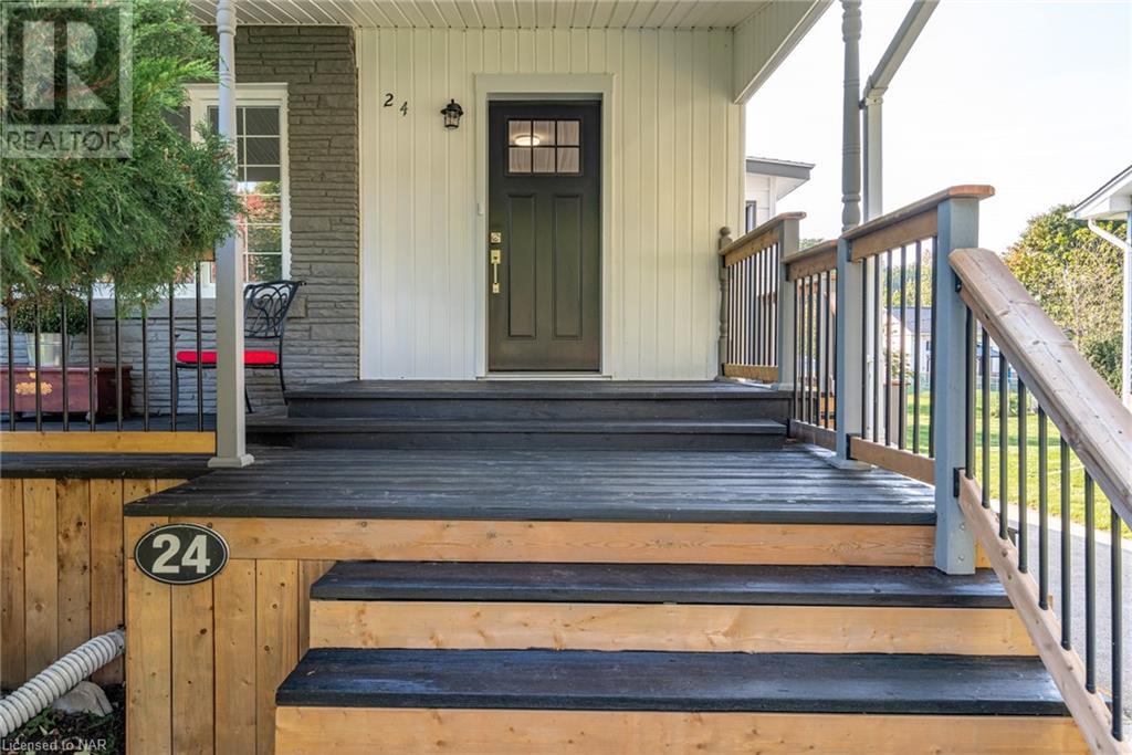 24 Walnut Street, Port Colborne, Ontario  L3K 2T6 - Photo 4 - 40506747