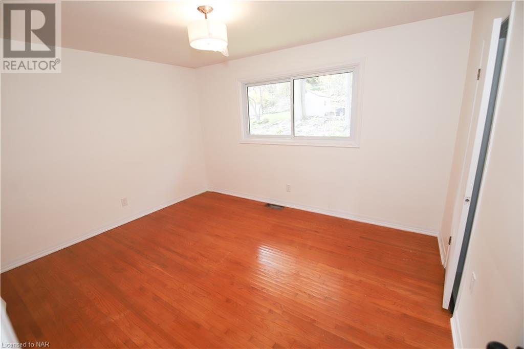 90 Dorchester Drive, Grimsby, Ontario  L3M 1A8 - Photo 6 - 40502646