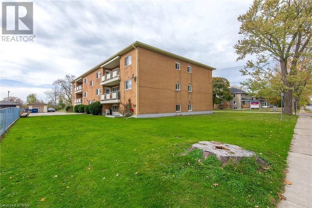 131 Third Street, Welland, Ontario  L3B 4W5 - Photo 2 - 40505825