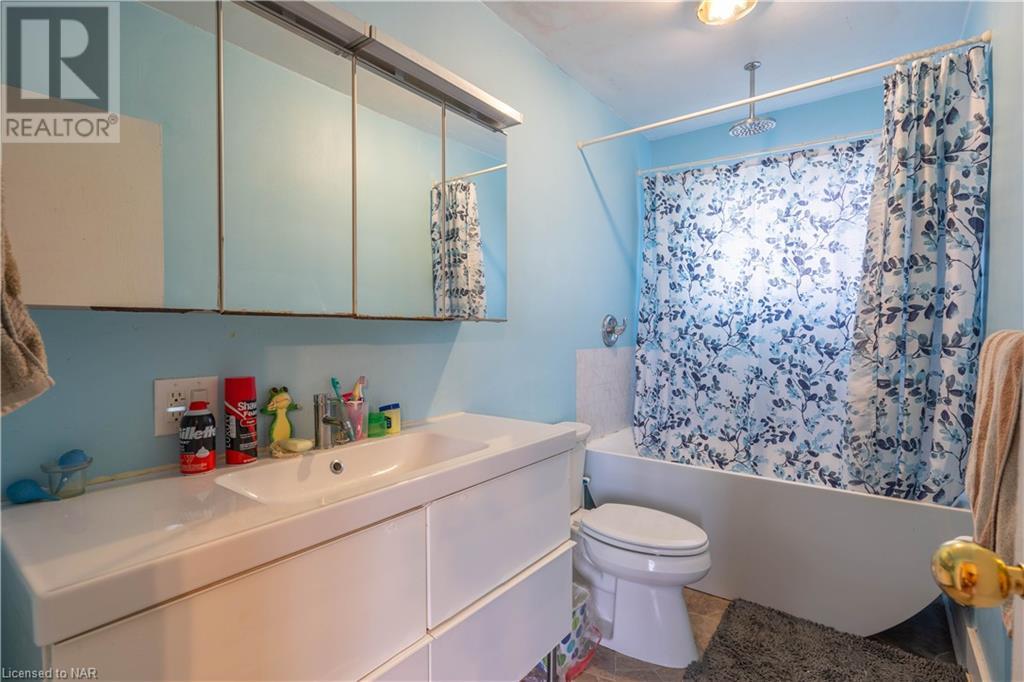 38 Clifford Avenue, Welland, Ontario  L3C 2G1 - Photo 8 - 40507629
