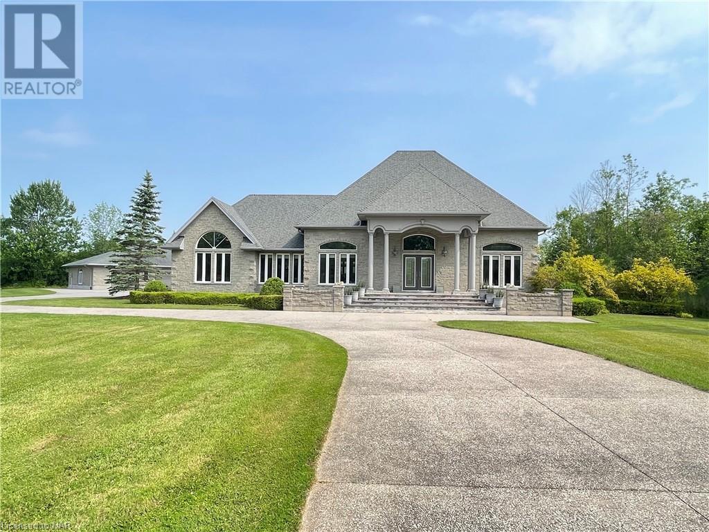 2122 Nigh Road, Fort Erie, Ontario  L2A 5M4 - Photo 2 - 40506725