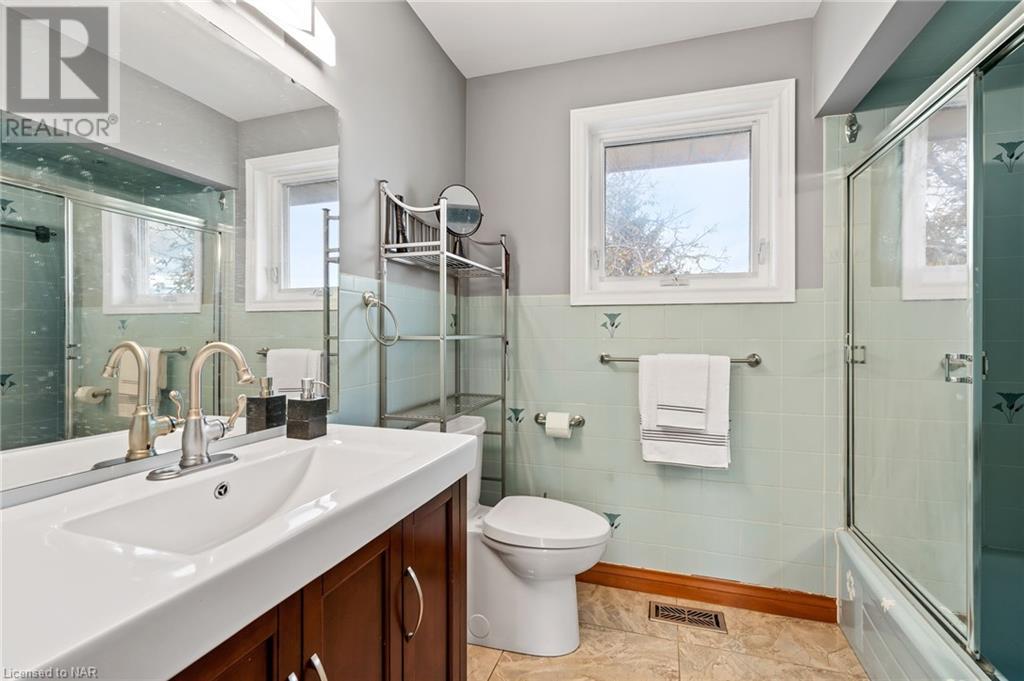 3 Barbican Trail, St. Catharines, Ontario  L2T 3Z8 - Photo 23 - 40507727
