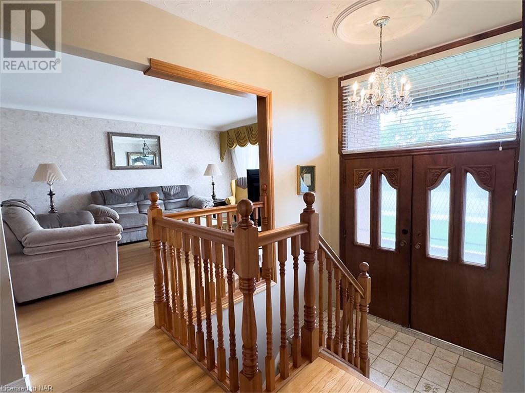 9 Janet Street, Port Colborne, Ontario  L3K 2E6 - Photo 4 - 40504796