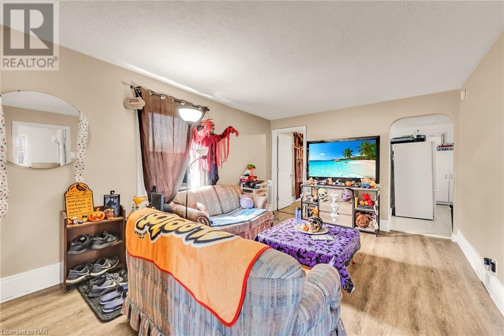 6295 Franklin Avenue, Niagara Falls, Ontario  L2G 4Z4 - Photo 12 - 40507230