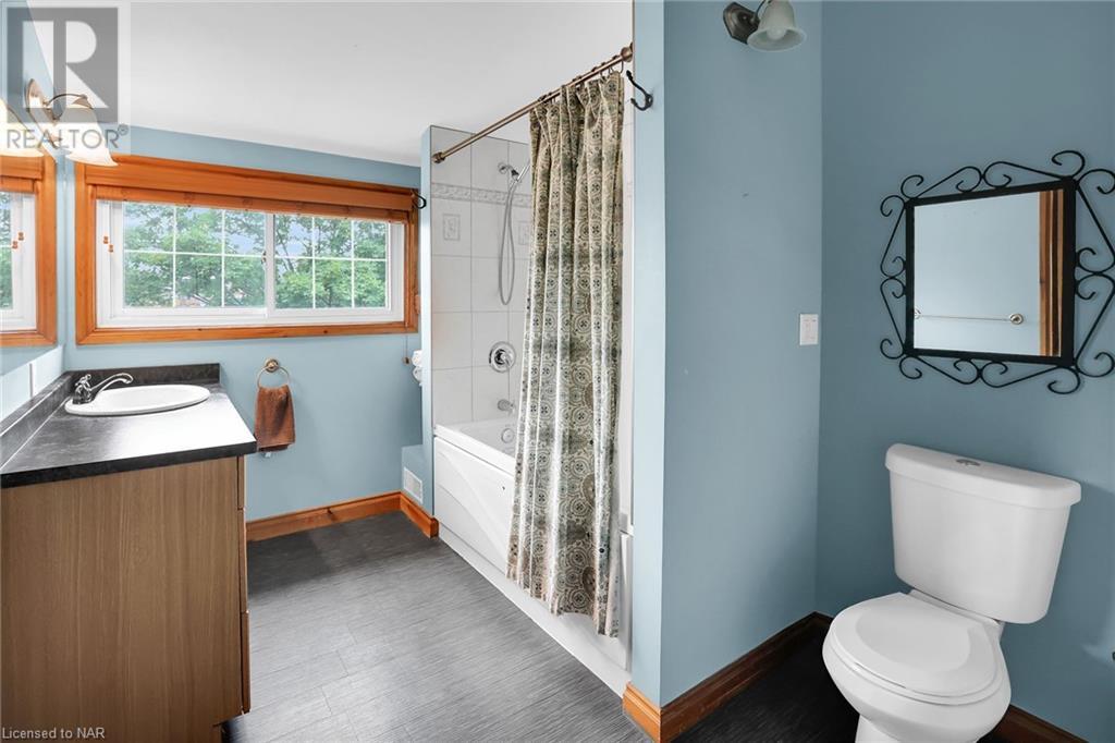 5 Wilholme Drive, St. Catharines, Ontario  L2W 1B9 - Photo 28 - 40507214