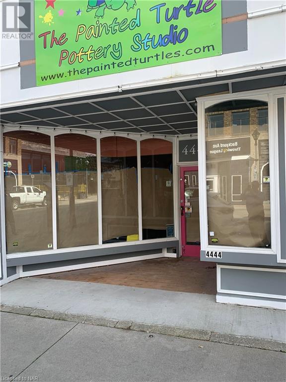 4444 Queen Street, Niagara Falls, Ontario  L2E 2L3 - Photo 1 - 40504430