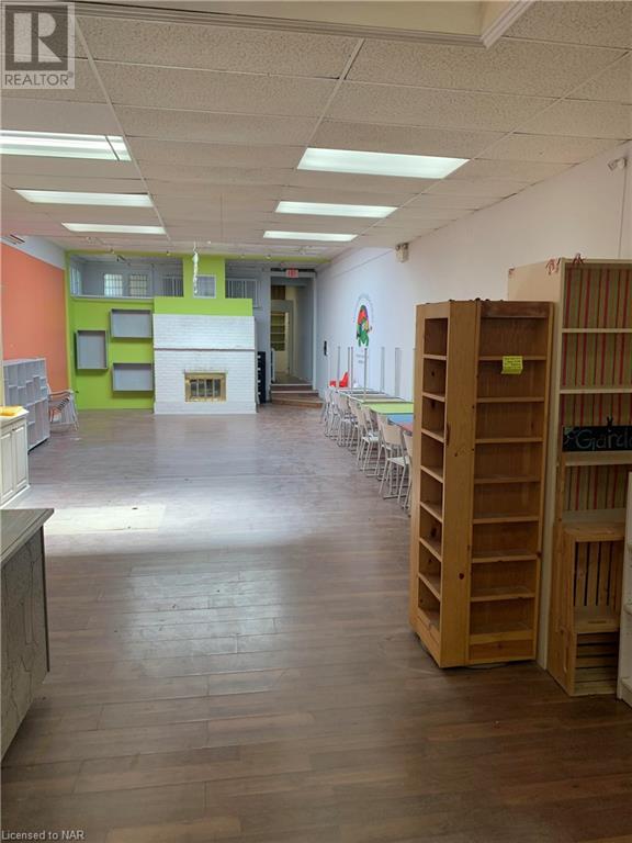 4444 Queen Street, Niagara Falls, Ontario  L2E 2L3 - Photo 4 - 40504430