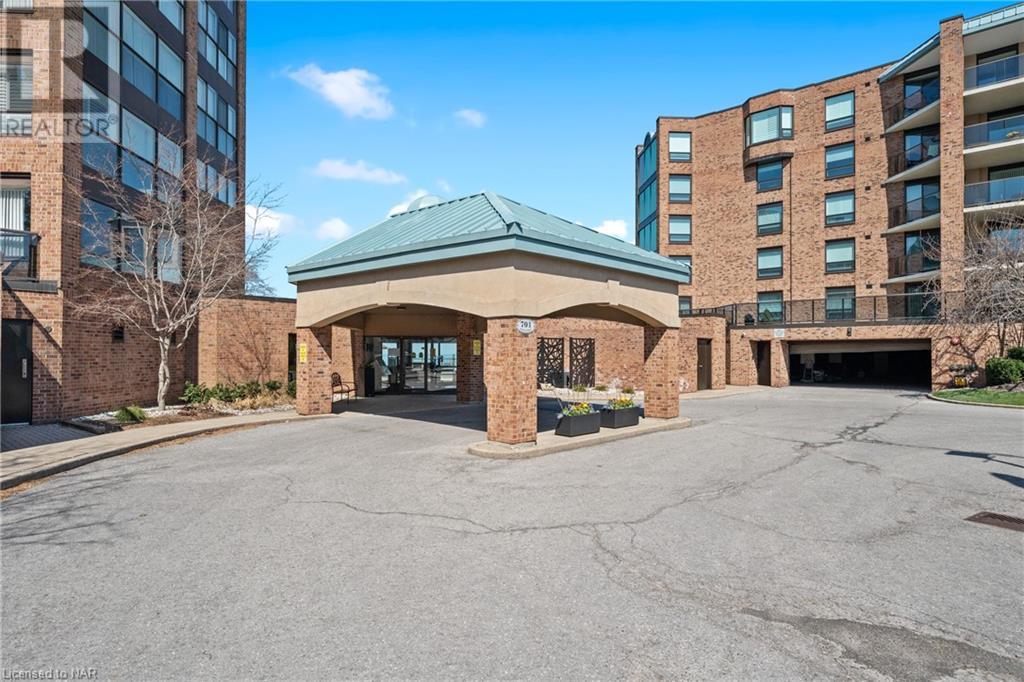 701 Geneva Street Unit# 2305, St. Catharines, Ontario  L2N 7H9 - Photo 2 - 40507898