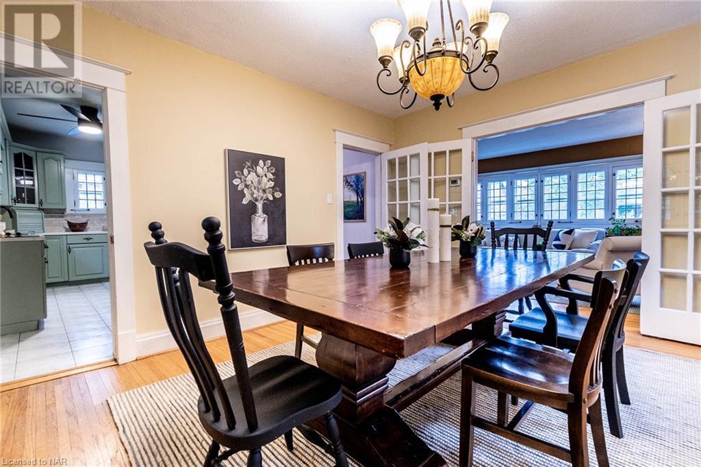 23 Glenridge Avenue, St. Catharines, Ontario  L2R 4W5 - Photo 12 - 40501552