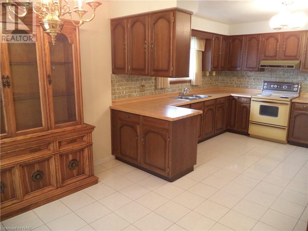 20 Meadowbrook Crescent, St. Catharines, Ontario  L2M 7H1 - Photo 17 - 40505710
