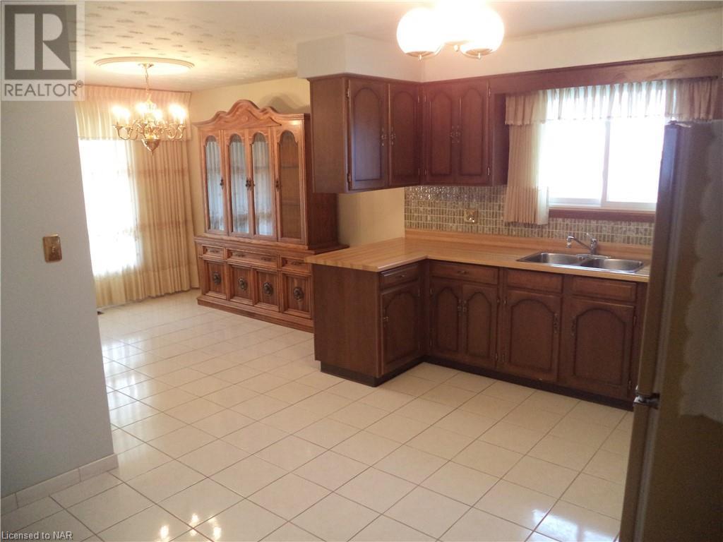 20 Meadowbrook Crescent, St. Catharines, Ontario  L2M 7H1 - Photo 18 - 40505710