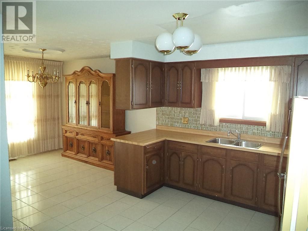 20 Meadowbrook Crescent, St. Catharines, Ontario  L2M 7H1 - Photo 21 - 40505710