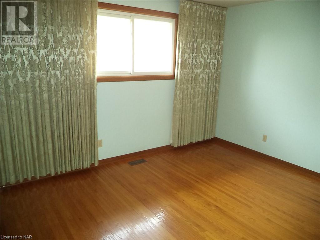 20 Meadowbrook Crescent, St. Catharines, Ontario  L2M 7H1 - Photo 27 - 40505710