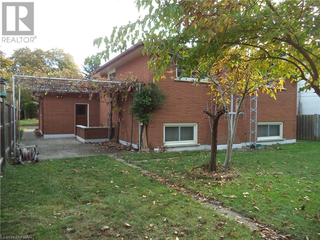 20 Meadowbrook Crescent, St. Catharines, Ontario  L2M 7H1 - Photo 9 - 40505710