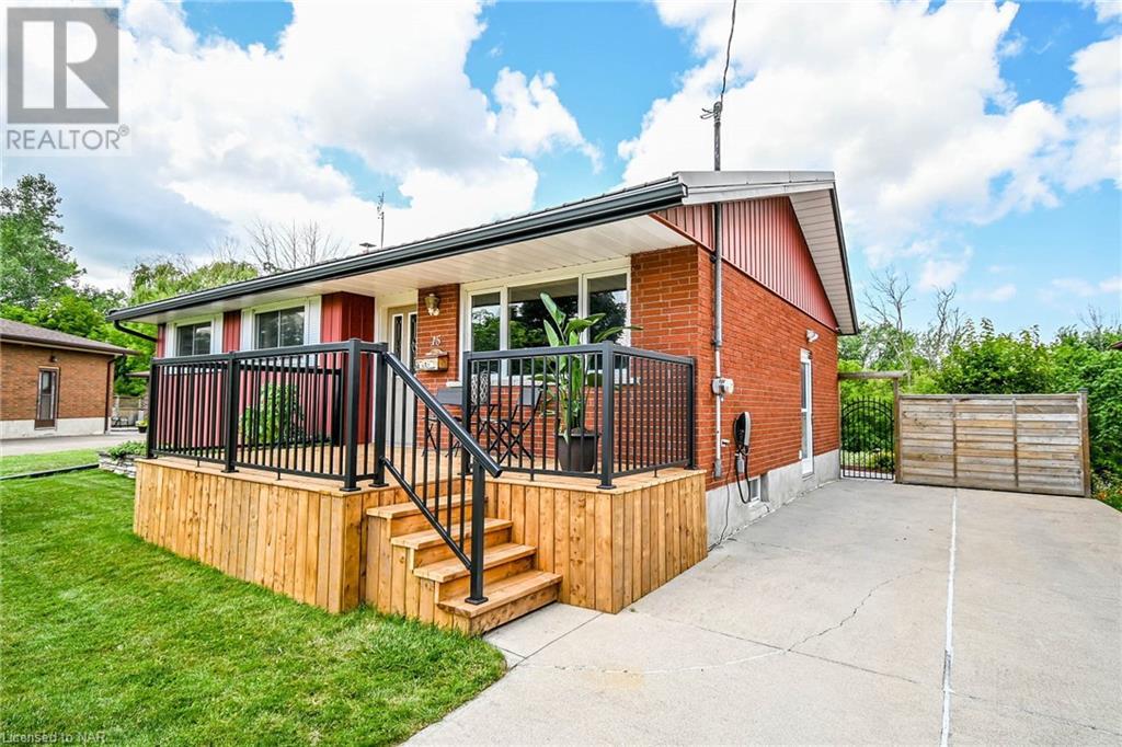15 Hardwood Grove, St. Catharines, Ontario  L2P 1K3 - Photo 3 - 40507718