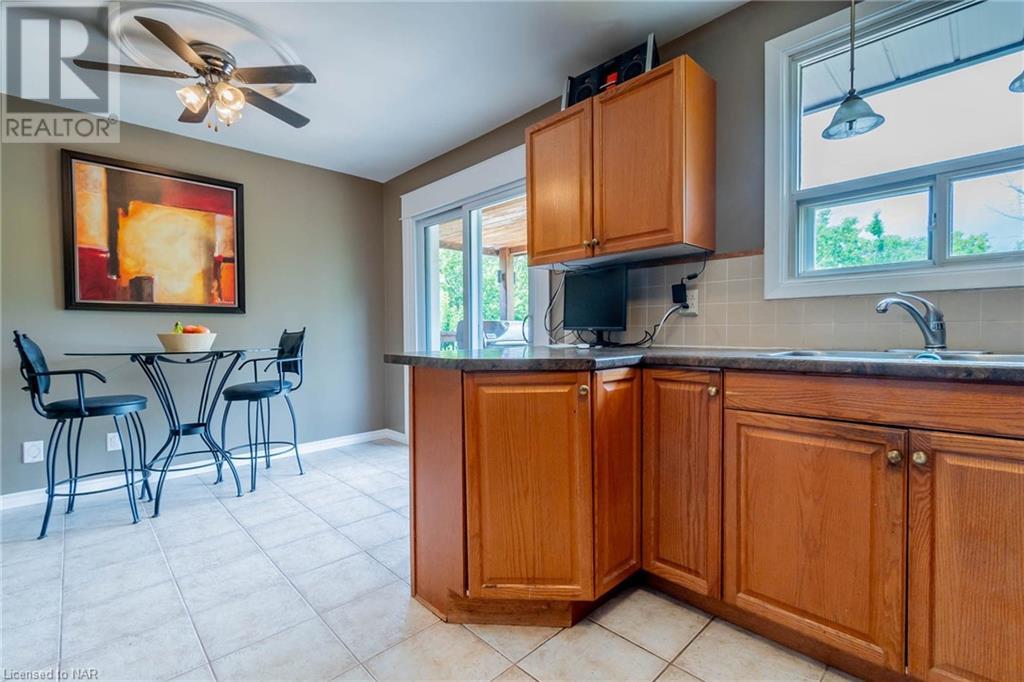 15 Hardwood Grove, St. Catharines, Ontario  L2P 1K3 - Photo 9 - 40507718
