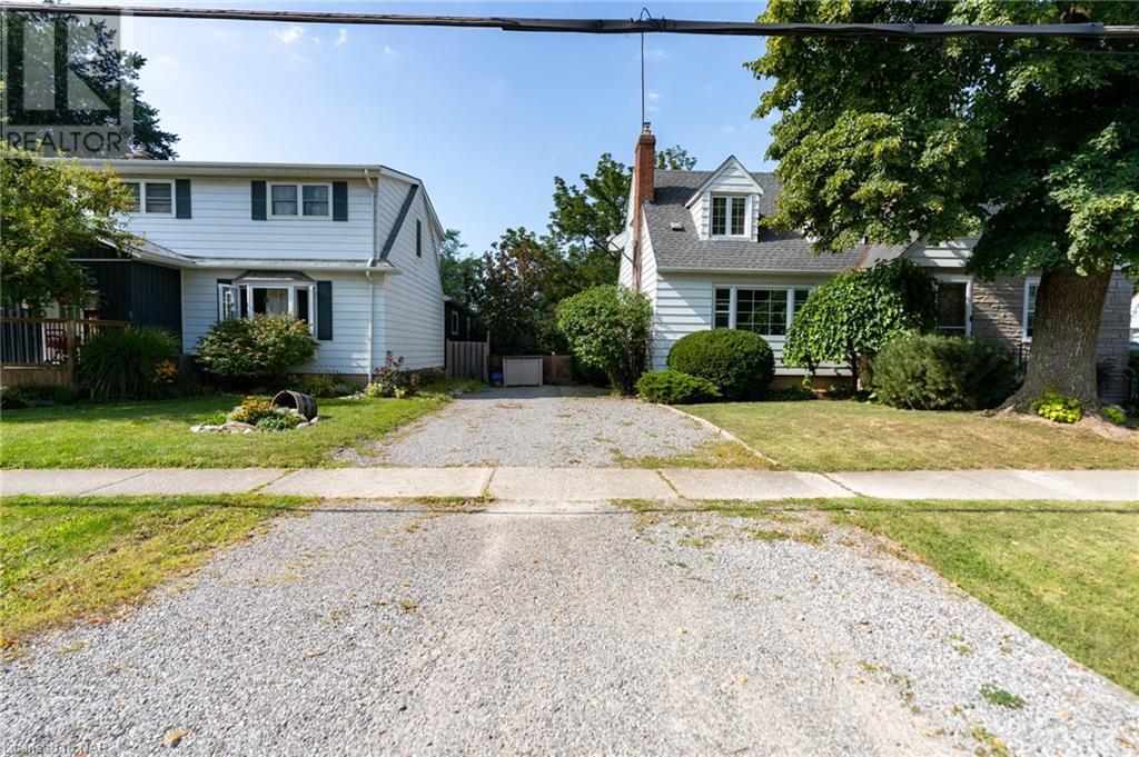 23 Tecumseh Street, St. Catharines, Ontario  L2M 2M5 - Photo 3 - 40508164