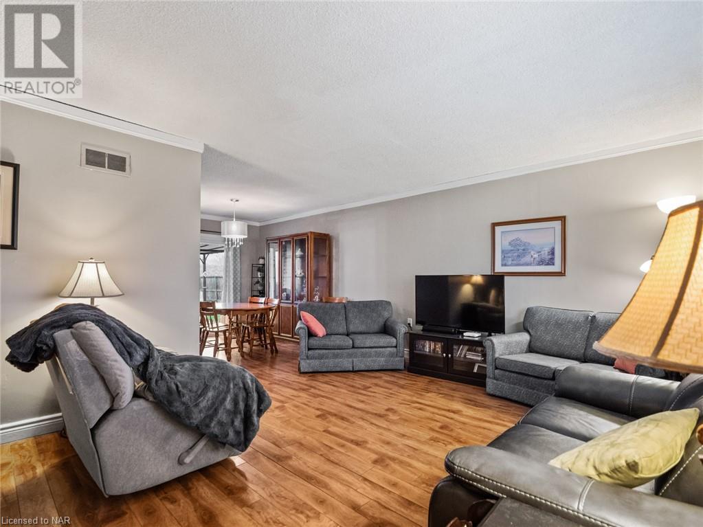 1272 Spears Road, Fort Erie, Ontario  L2A 4N3 - Photo 13 - 40506693