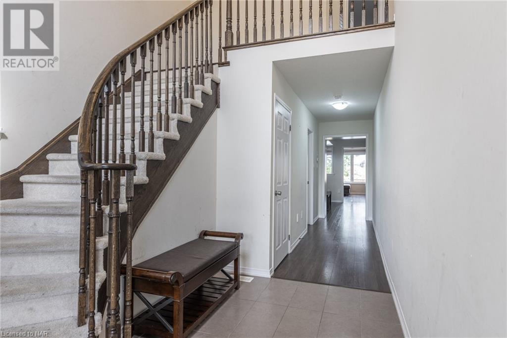 8561 Dogwood Crescent, Niagara Falls, Ontario  L2H 2Y6 - Photo 5 - 40508506