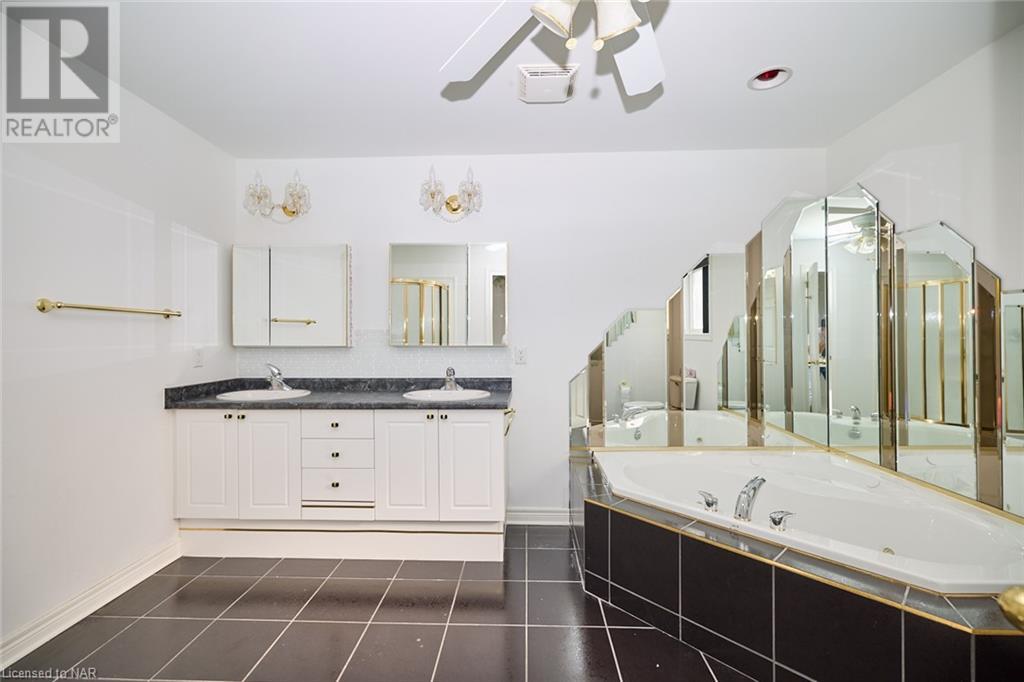 8370 Mullen Court, Niagara Falls, Ontario  L2H 3M8 - Photo 10 - 40507670
