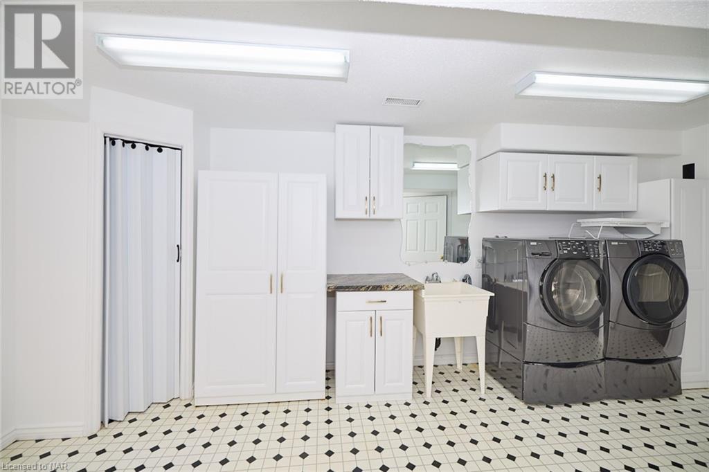8370 Mullen Court, Niagara Falls, Ontario  L2H 3M8 - Photo 22 - 40507670