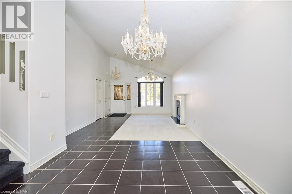 8370 Mullen Court, Niagara Falls, Ontario  L2H 3M8 - Photo 4 - 40507670