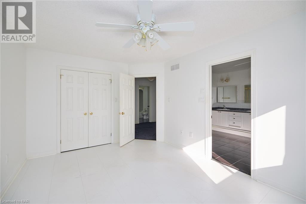 8370 Mullen Court, Niagara Falls, Ontario  L2H 3M8 - Photo 9 - 40507670
