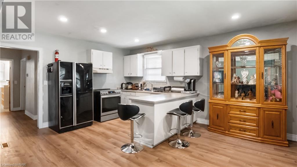 37 Robertson Place, St. Catharines, Ontario  L2P 3E9 - Photo 10 - 40508536
