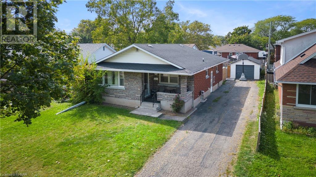 37 Robertson Place, St. Catharines, Ontario  L2P 3E9 - Photo 5 - 40508536
