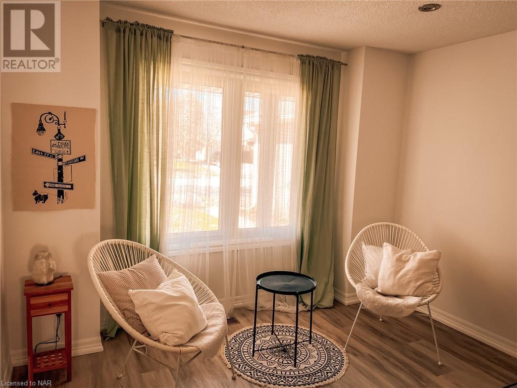 6536 Malibu Drive, Niagara Falls, Ontario  L2H 2W3 - Photo 4 - 40508211