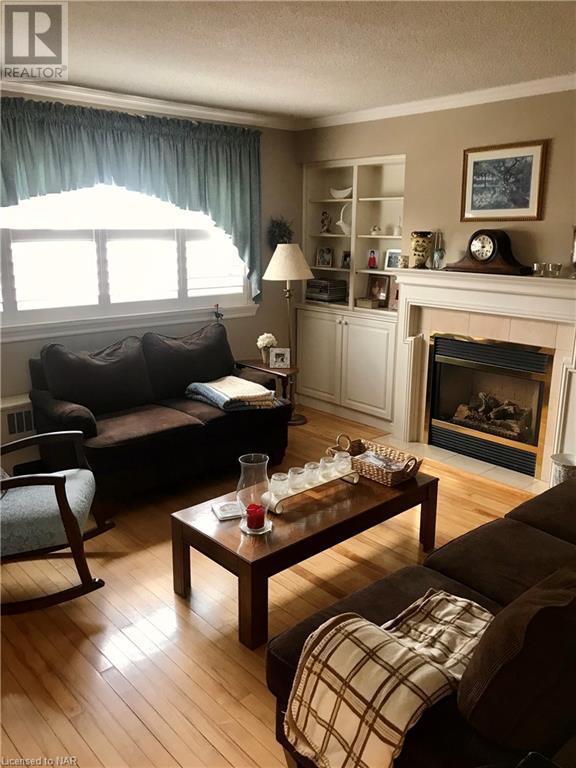 66 Queenston Street, St. Catharines, Ontario  L2R 2Z2 - Photo 2 - 40507350