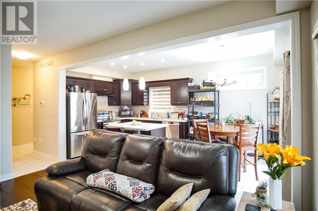 17 Cinnamon Street, Thorold, Ontario  L2V 0B6 - Photo 6 - 40508899