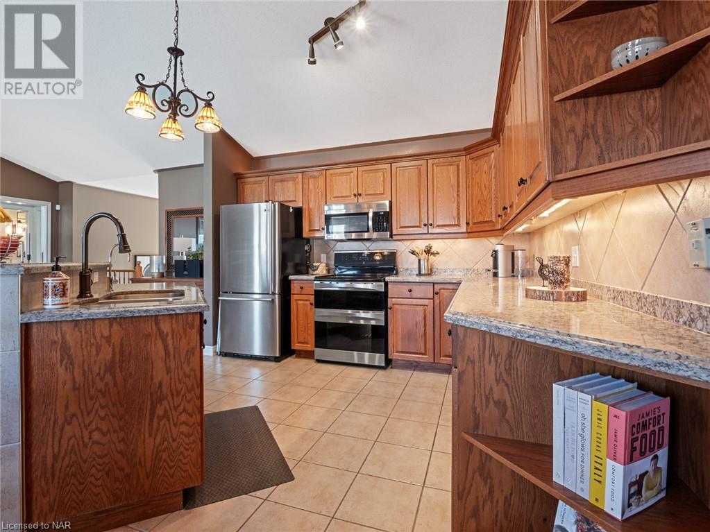390 Jasmine Court, Fort Erie, Ontario  L2A 6P8 - Photo 8 - 40508967