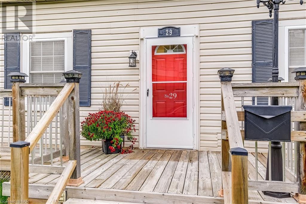 29 Mccalla Drive, St. Catharines, Ontario  L2N 1A1 - Photo 3 - 40504011