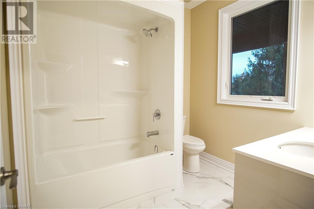 3028 Thunder Bay Road, Fort Erie, Ontario  L0S 1N0 - Photo 34 - 40509273