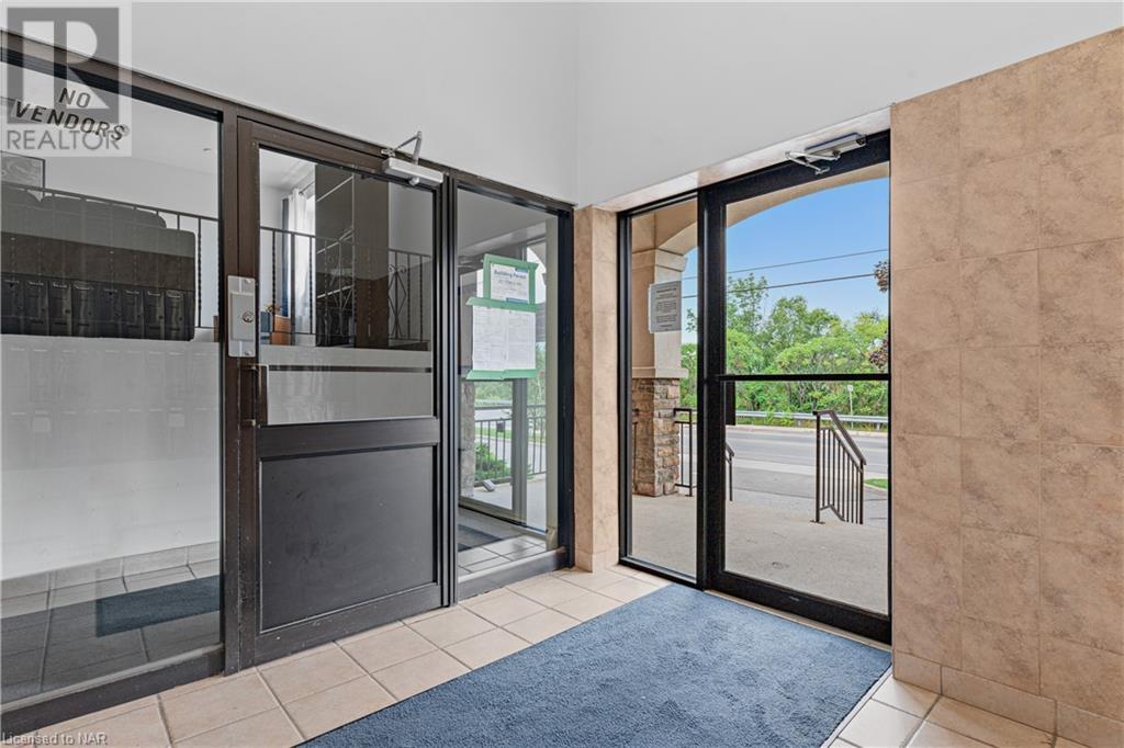 242 Oakdale Avenue Unit# 103, St. Catharines, Ontario  L2P 3K5 - Photo 4 - 40509390