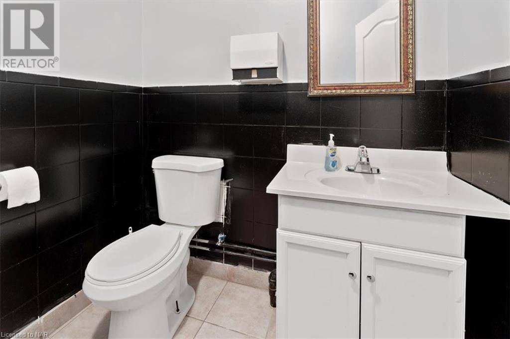 1206 Dominion Road, Fort Erie, Ontario  L2A 1H5 - Photo 14 - 40509509