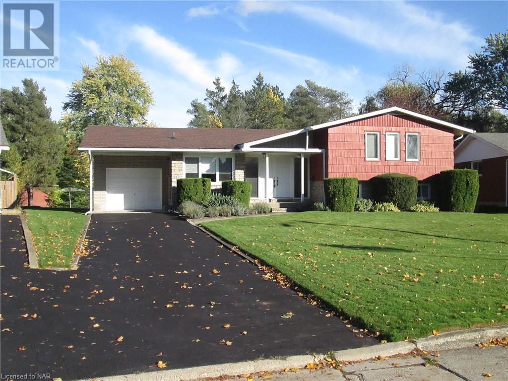 247 Riverview Boulevard, St. Catharines, Ontario  L2T 3N2 - Photo 2 - 40500205