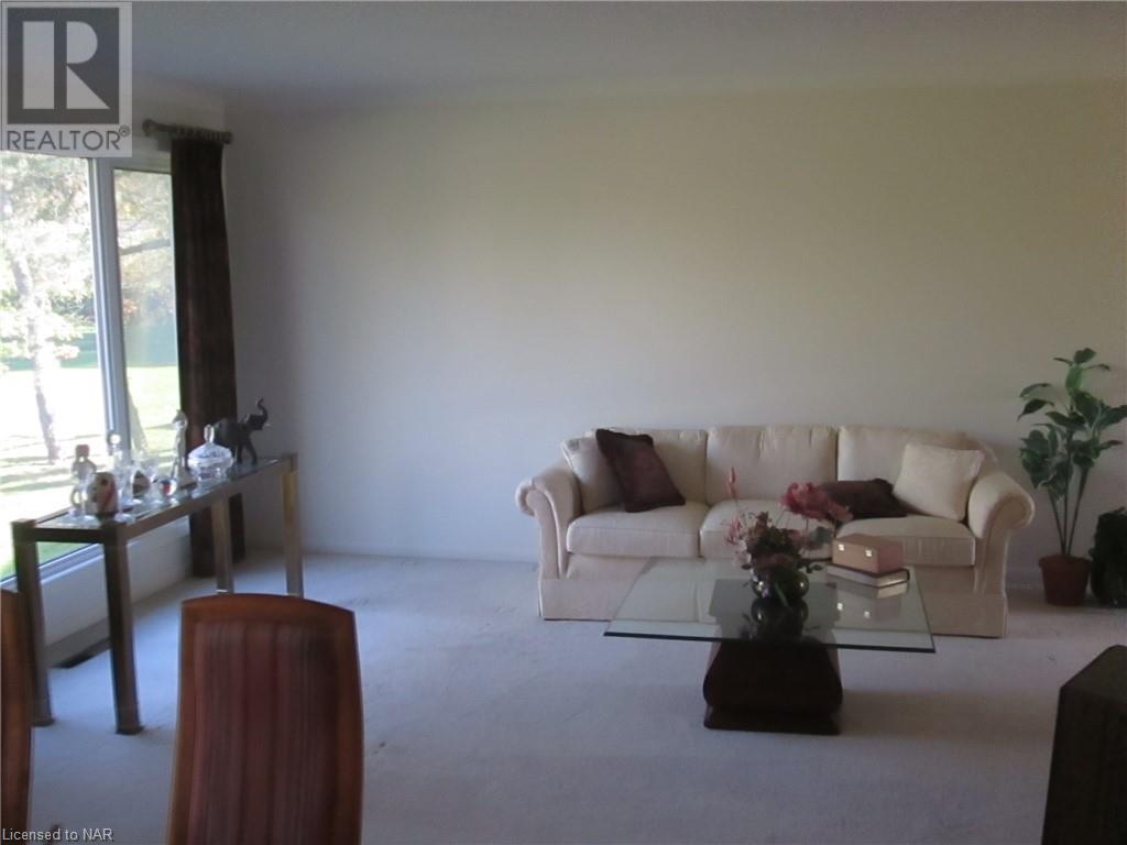 247 Riverview Boulevard, St. Catharines, Ontario  L2T 3N2 - Photo 6 - 40500205