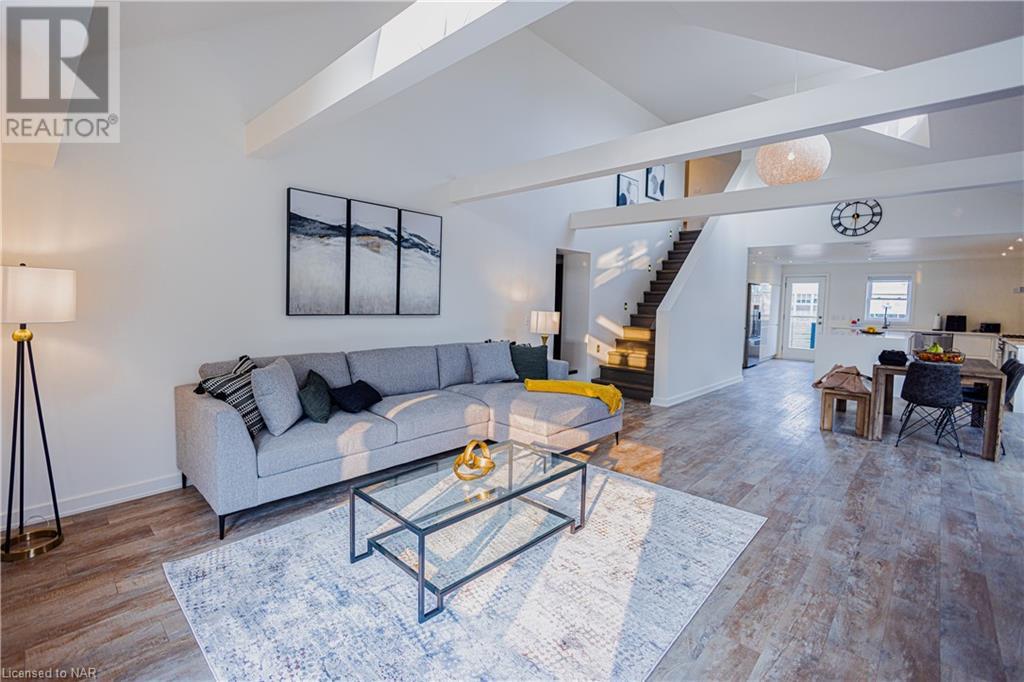 26 Duke Street Unit# Upper, St. Catharines, Ontario  L2R 5W3 - Photo 3 - 40510711