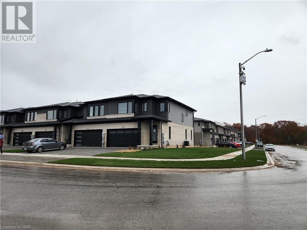 7430 Jonathan Drive, Niagara Falls, Ontario  L2H 3T4 - Photo 2 - 40505112