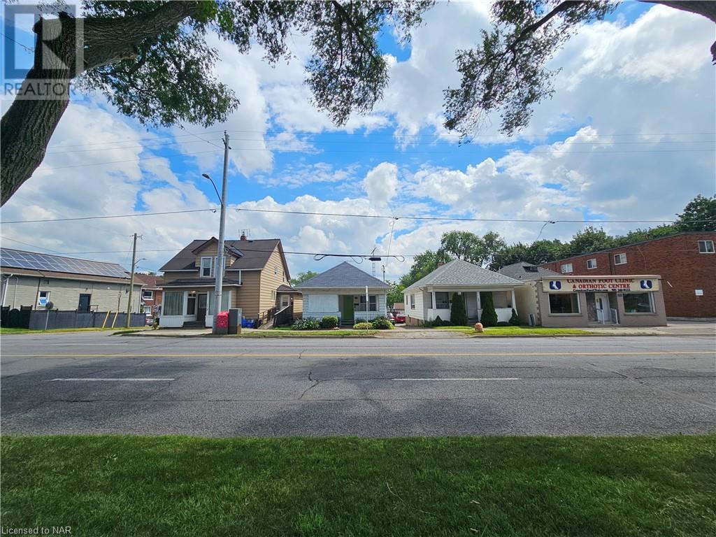 170 Niagara Street, St. Catharines, Ontario  L2R 4L4 - Photo 2 - 40510494