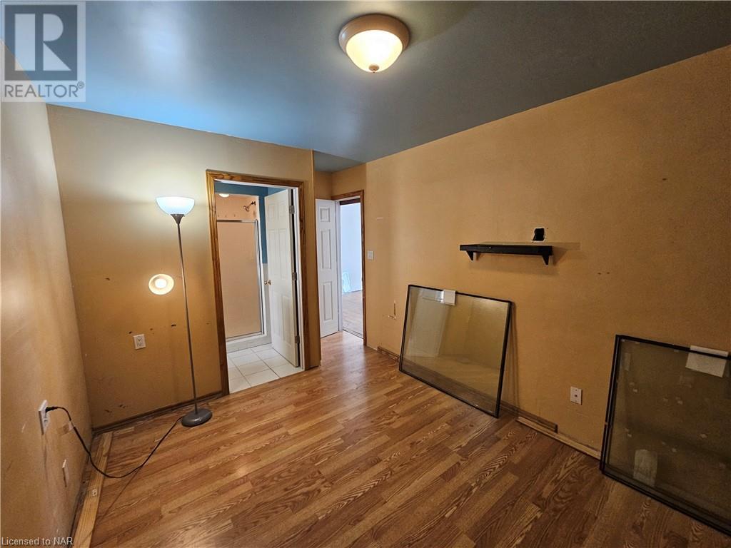 170 Niagara Street, St. Catharines, Ontario  L2R 4L4 - Photo 9 - 40510494