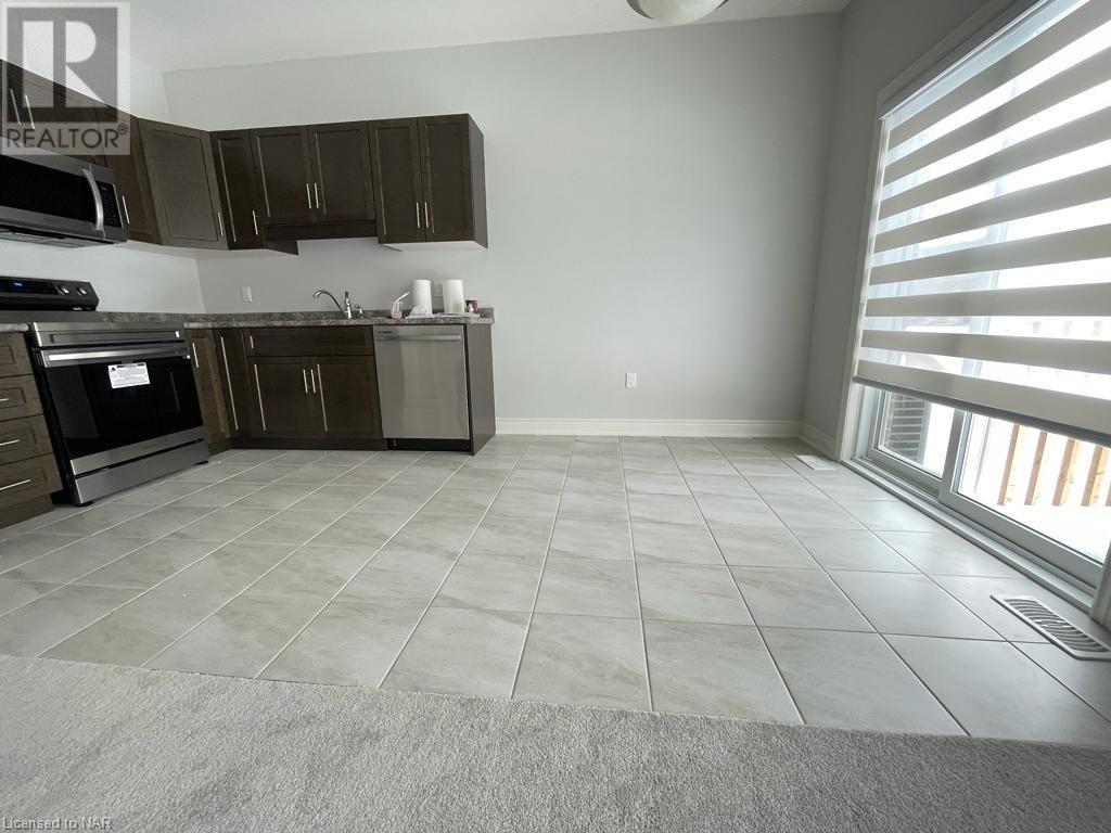 37 Lymburner Street, Fonthill, Ontario  L0S 1E6 - Photo 6 - 40509375