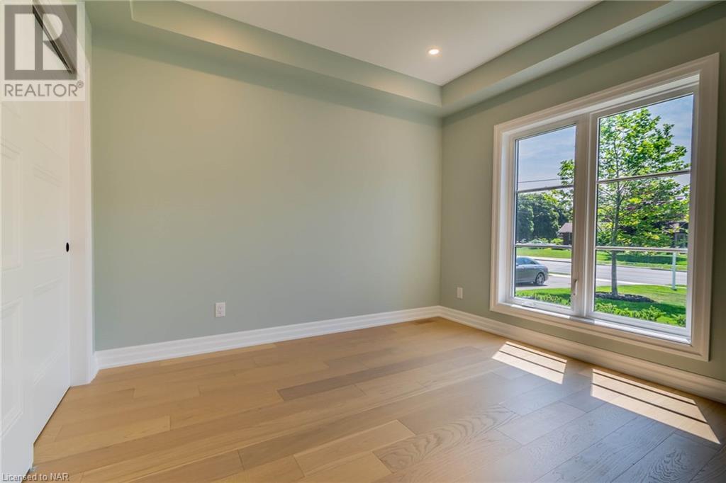 45b Lakeshore Road, St. Catharines, Ontario  L2N 2T2 - Photo 3 - 40506870