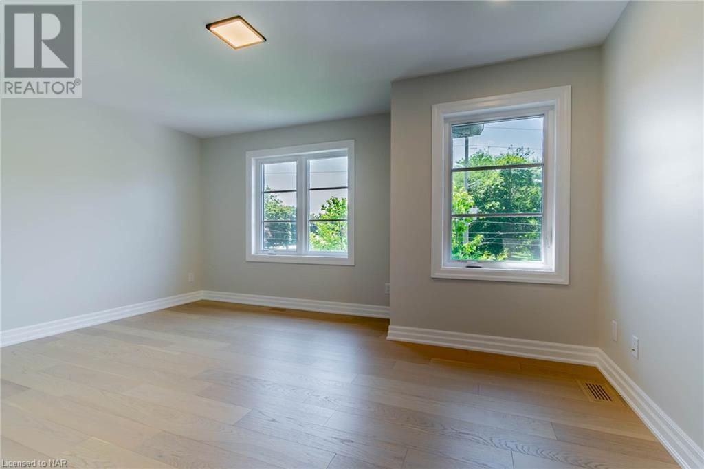 45b Lakeshore Road, St. Catharines, Ontario  L2N 2T2 - Photo 30 - 40506870