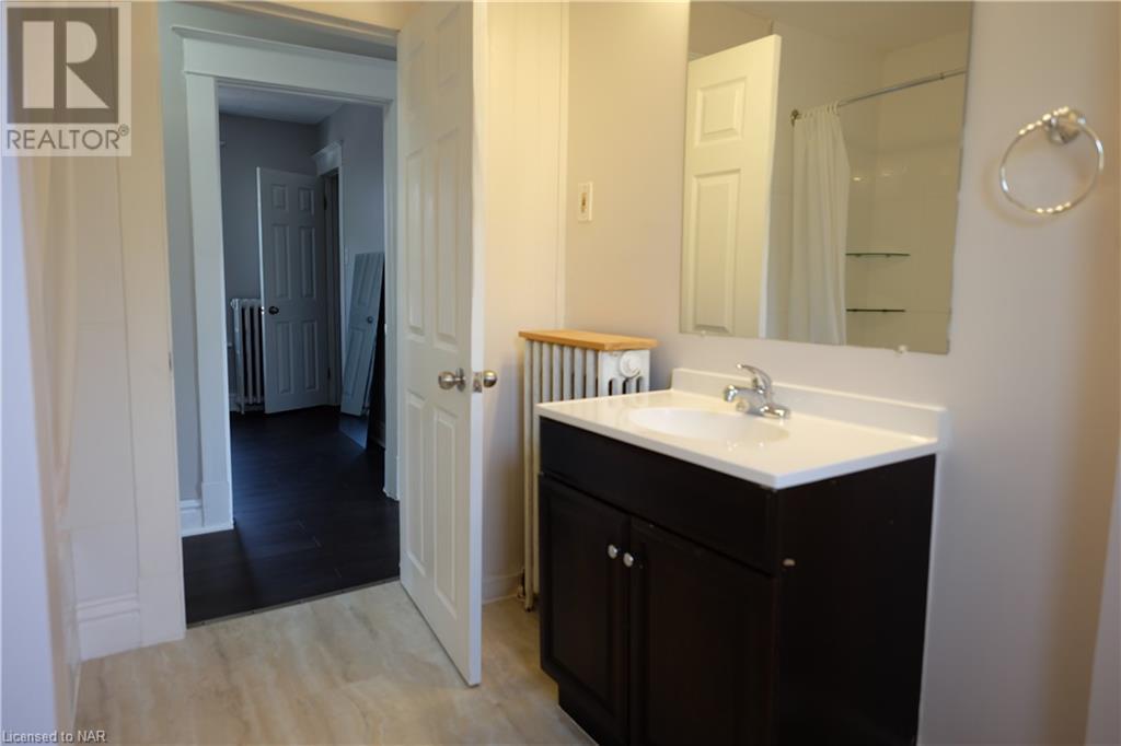 5029 Fourth Avenue Unit# 2, Niagara Falls, Ontario  L2E 4P5 - Photo 24 - 40509713