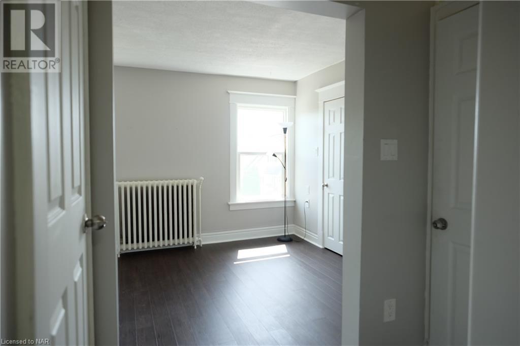 5029 Fourth Avenue Unit# 2, Niagara Falls, Ontario  L2E 4P5 - Photo 9 - 40509713